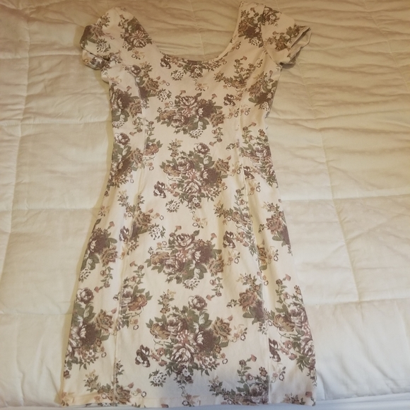 Talula summer short floral stretchy short dress - Picture 1 of 3